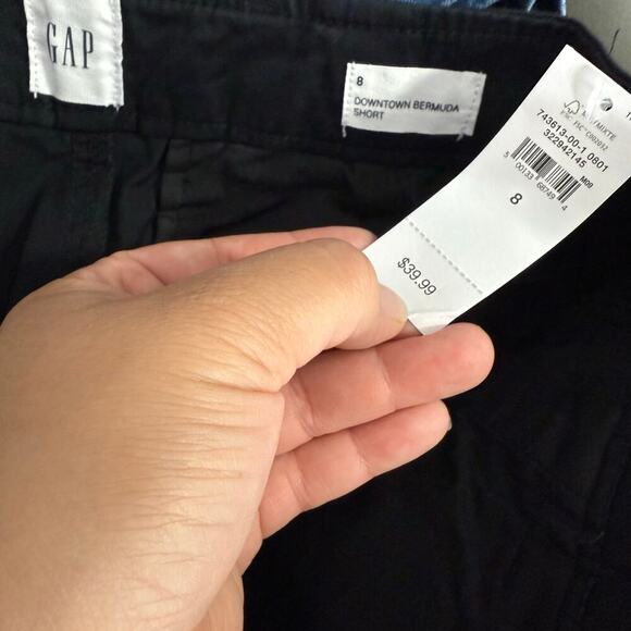Gap 9" Downtown Khaki Bermuda Shorts, Black, 8, 743613 - Picture 6 of 7